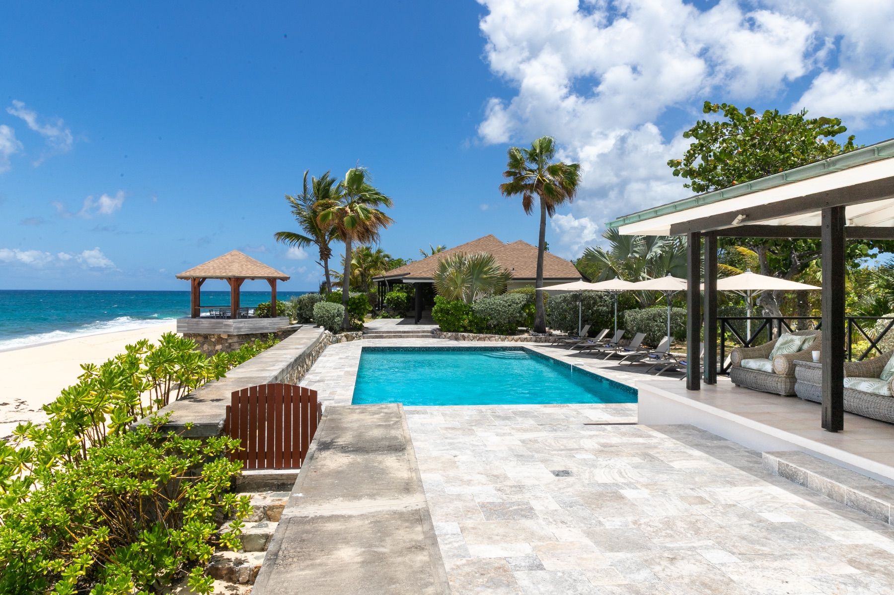Blue Beach Villa villa photo.